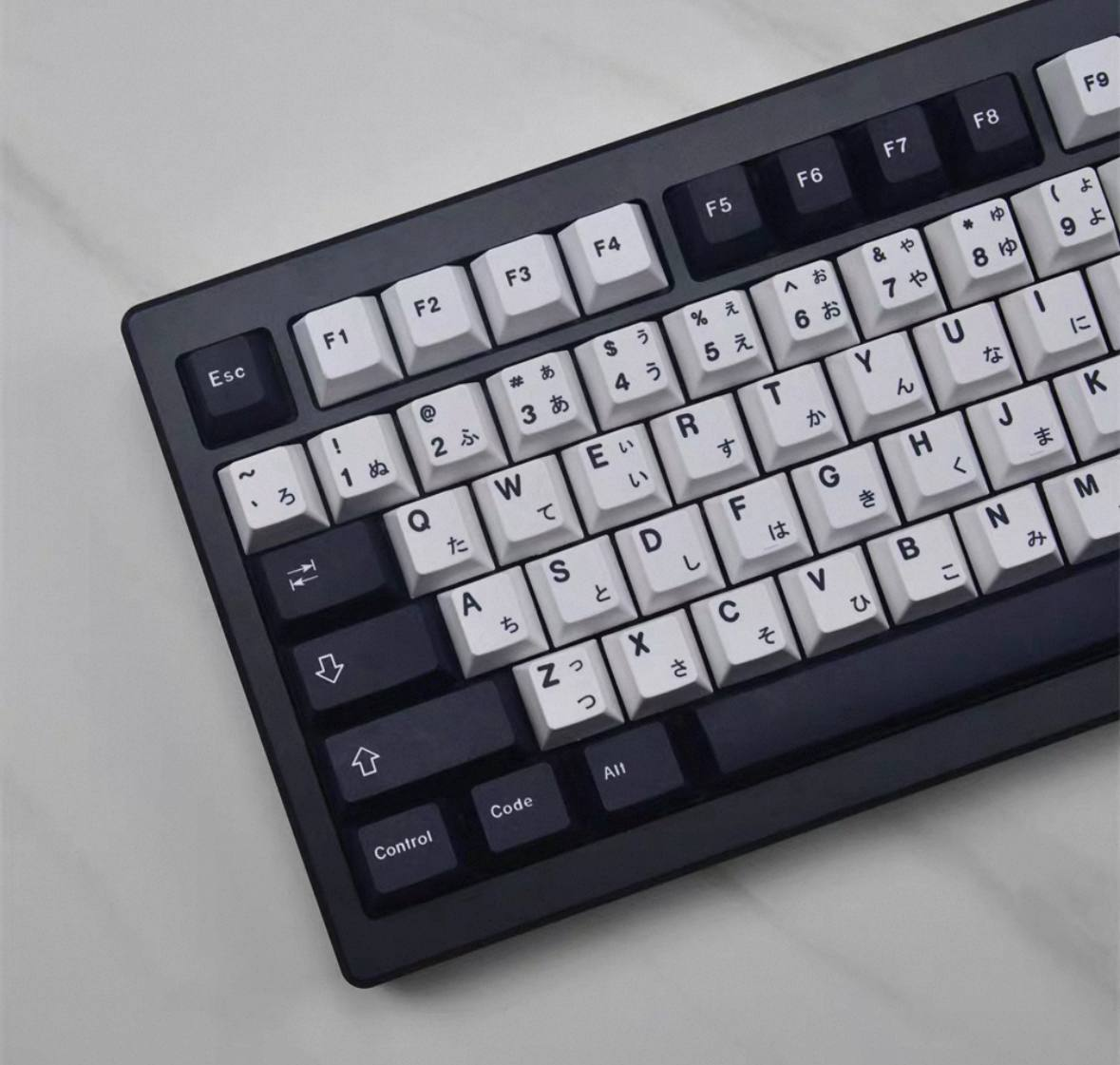 GMK Minimalist BOW Keycap Set