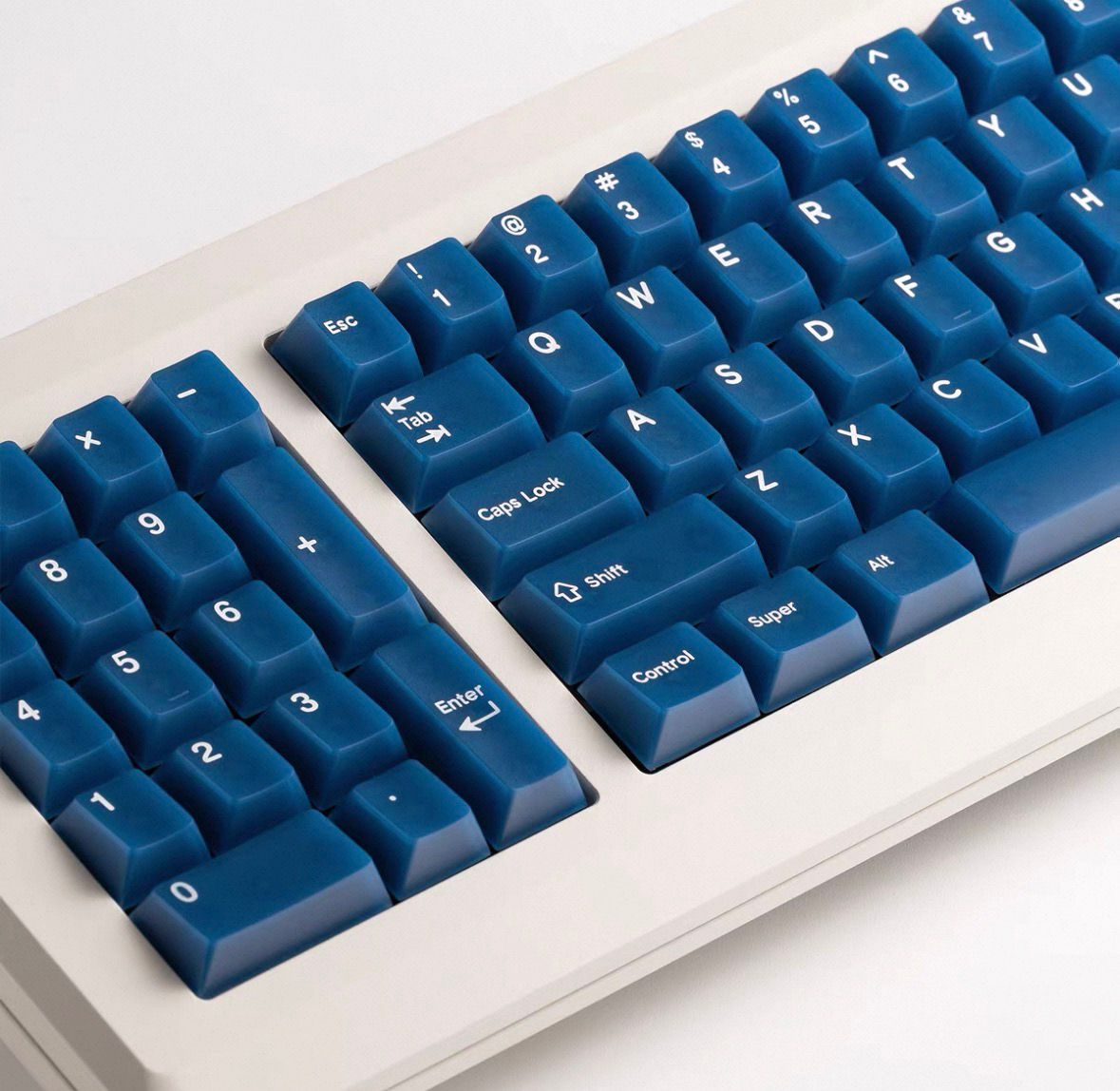 Blue Pyga Keycap Set